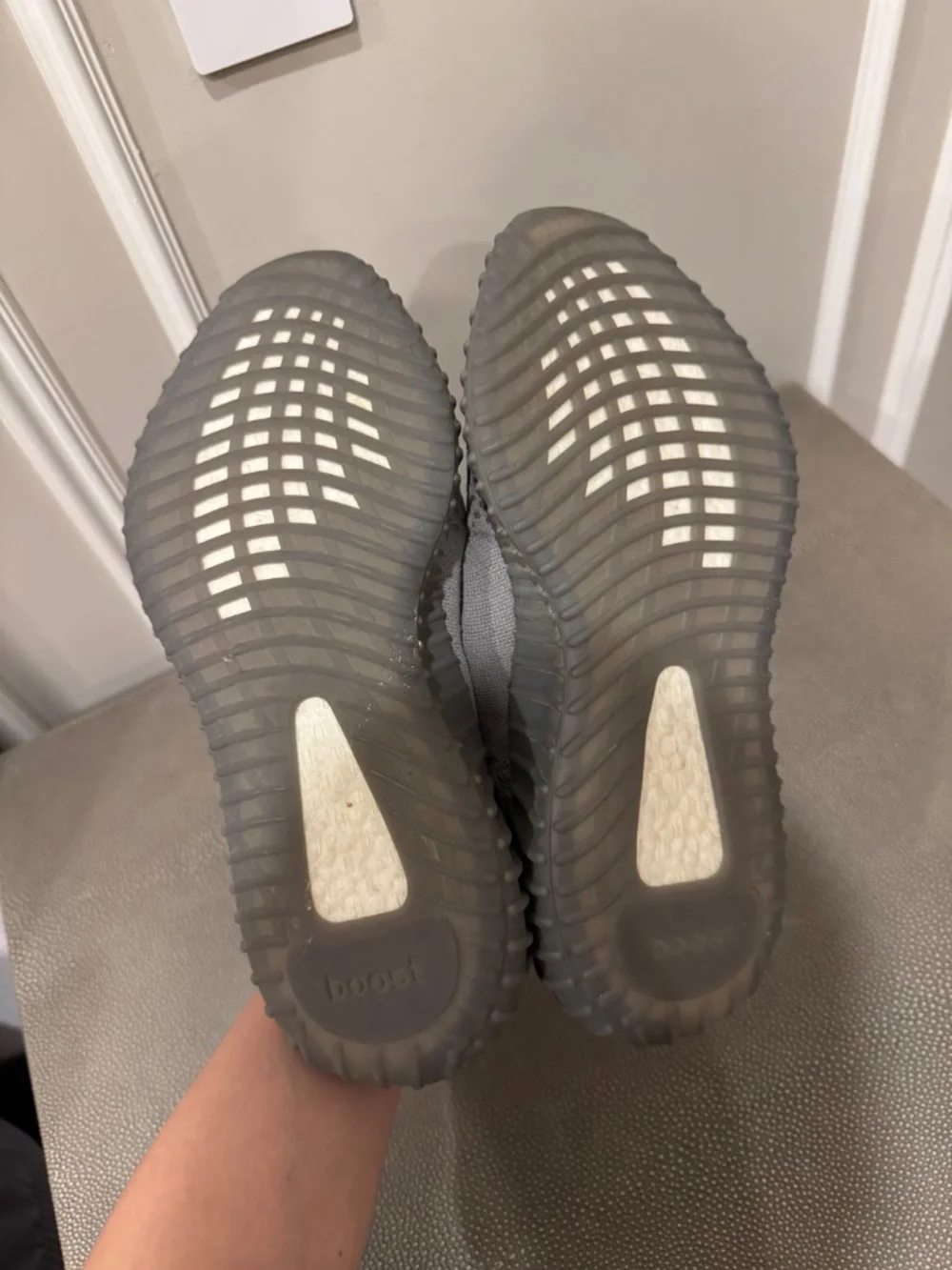 adidas Yeezy Boost 350 V2 Steel Grey Men’s 8.5 Women’s 9.5